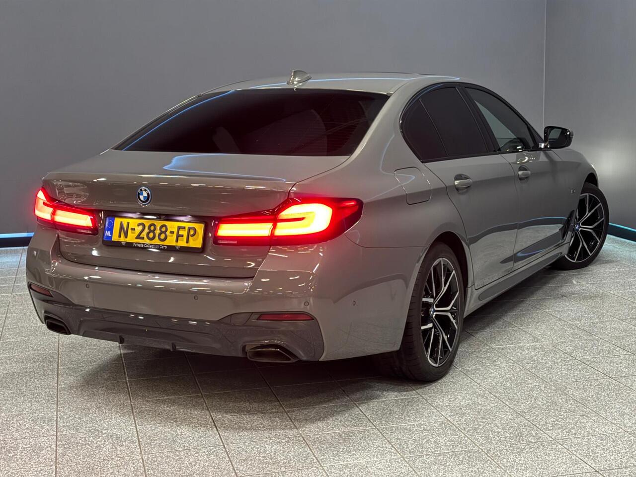 BMW 5-SERIE 530e Business Edition Plus M-sport|Pano|HUD|Camera