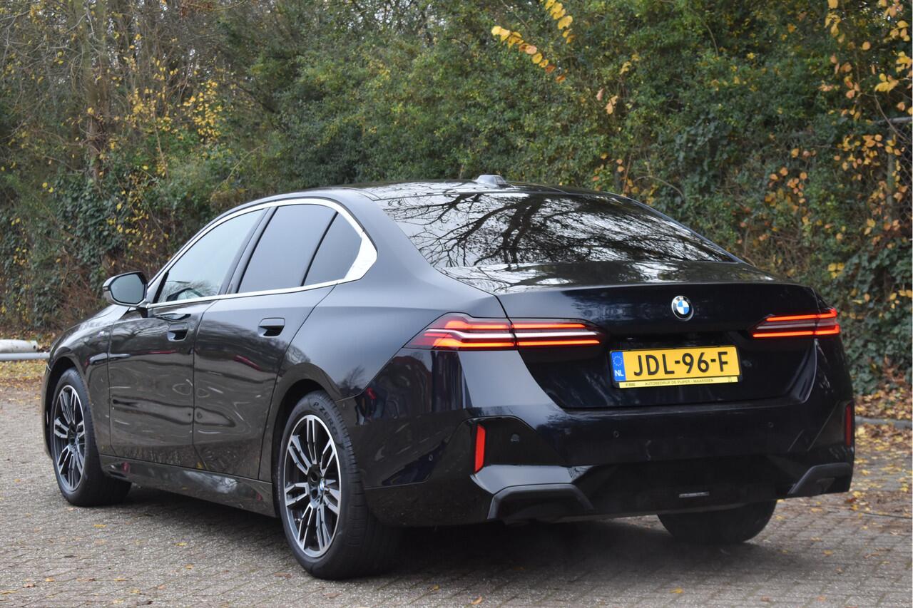 BMW 5-SERIE 520i M-Sport Comfort pack 208 pk | Vol | Pano.dak | HUD | Harman/Kardon | Keyless | Memory stoelen | 360 gr.camera | Stoelverkoeling