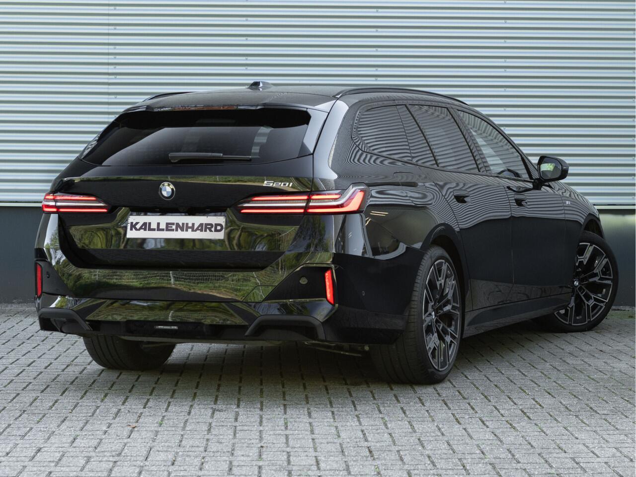 BMW 5-SERIE Touring 520i M-Sport - Driving + Parking Ass Plus - Head-Up - Adaptive LED