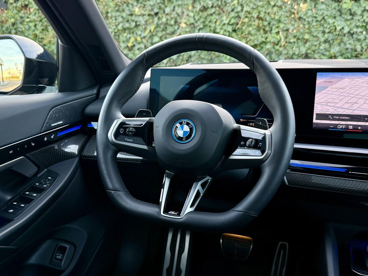 BMW 5-SERIE 530e I M-pakket I 21" INDIVIDUAL I Pano I Carbon