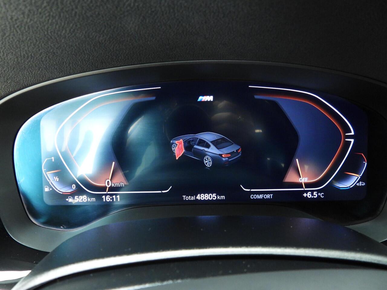 BMW 5-SERIE Sedan 540i | M-Sportpakket | LED | Leder | Navigatie | Comfortzetels | Stoelverwarming | DAB | Harman-kardon sound | Alu 19 inch