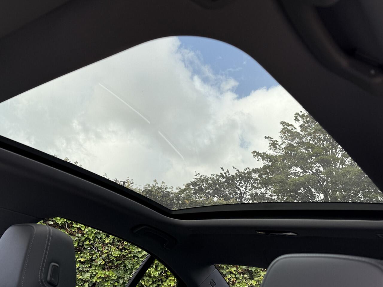 BMW 5-SERIE Sedan 530e | Harman/kardon | Panorama | 360 cam | 4x stoelverw. | Stoelventilatie | 4-zone Clima