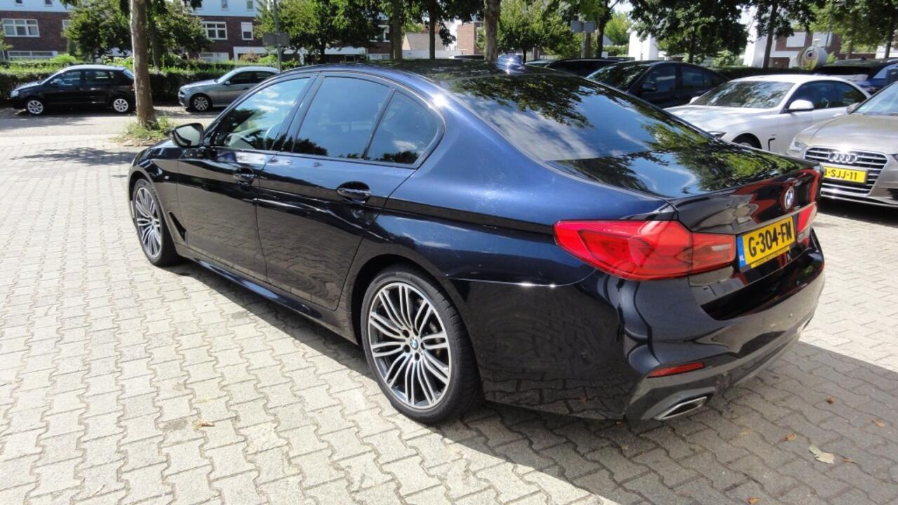 BMW 5-SERIE 520i High Executive. M-Pakket.