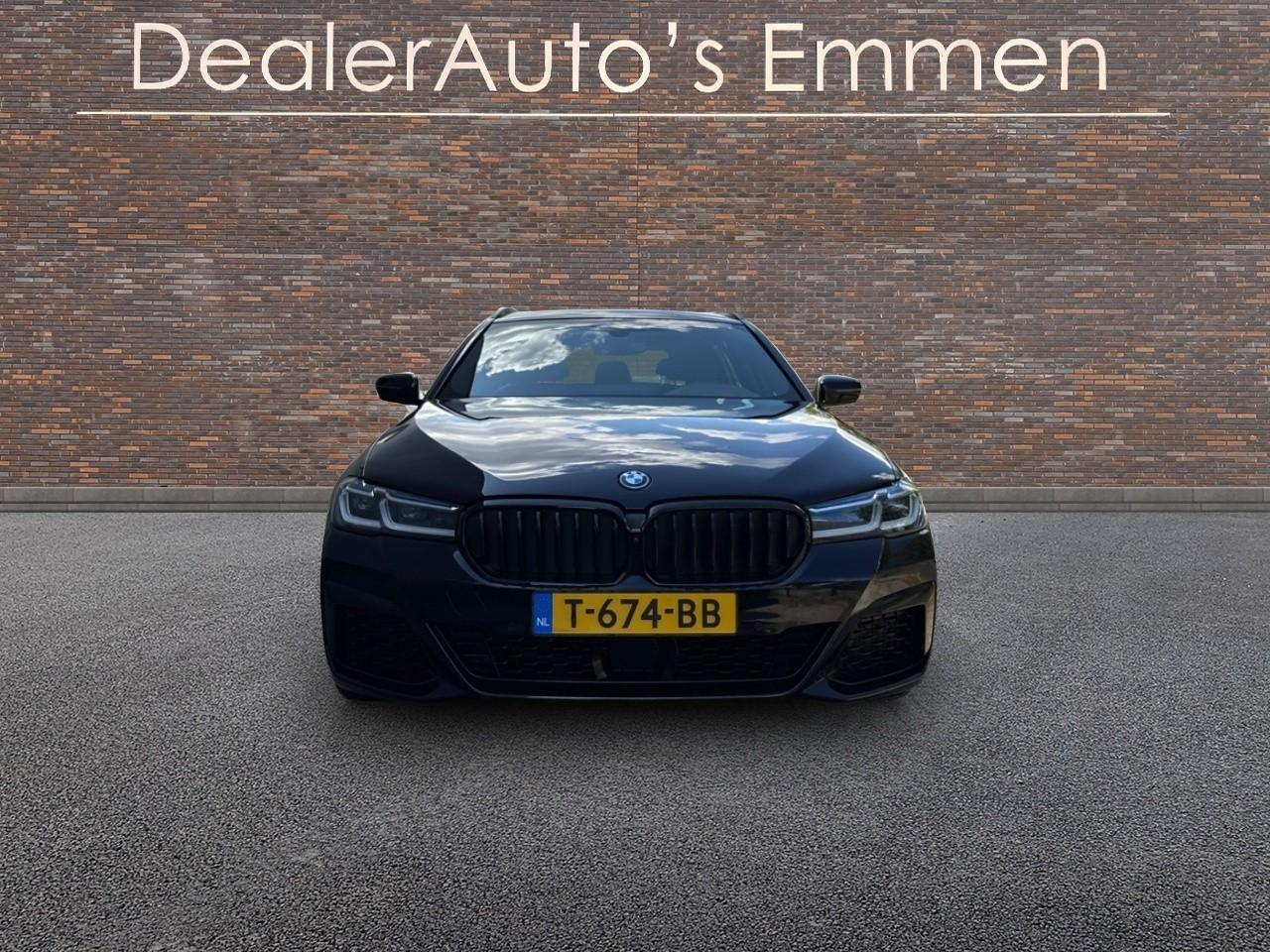 BMW 5-SERIE Touring 530e LEDER SPORTSTOELEN NAVIGATIE CRUISE
