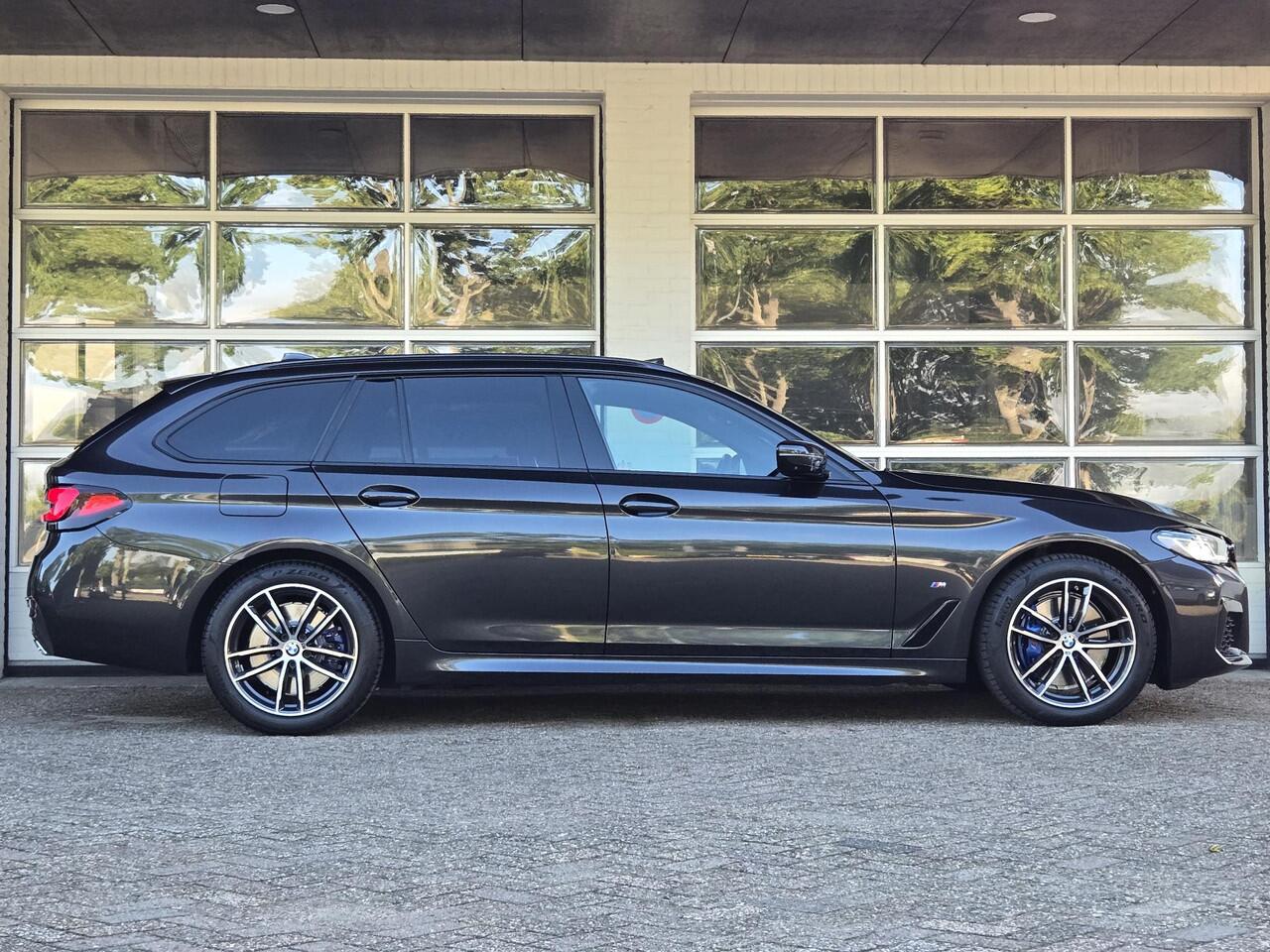 BMW 5-SERIE Touring 530i xDrive M SPORT | PANORAMA | 360 CAMERA | KEYLESS | LASER | COMFORTSEATS | ADAPTIVE ONDERSTEL |