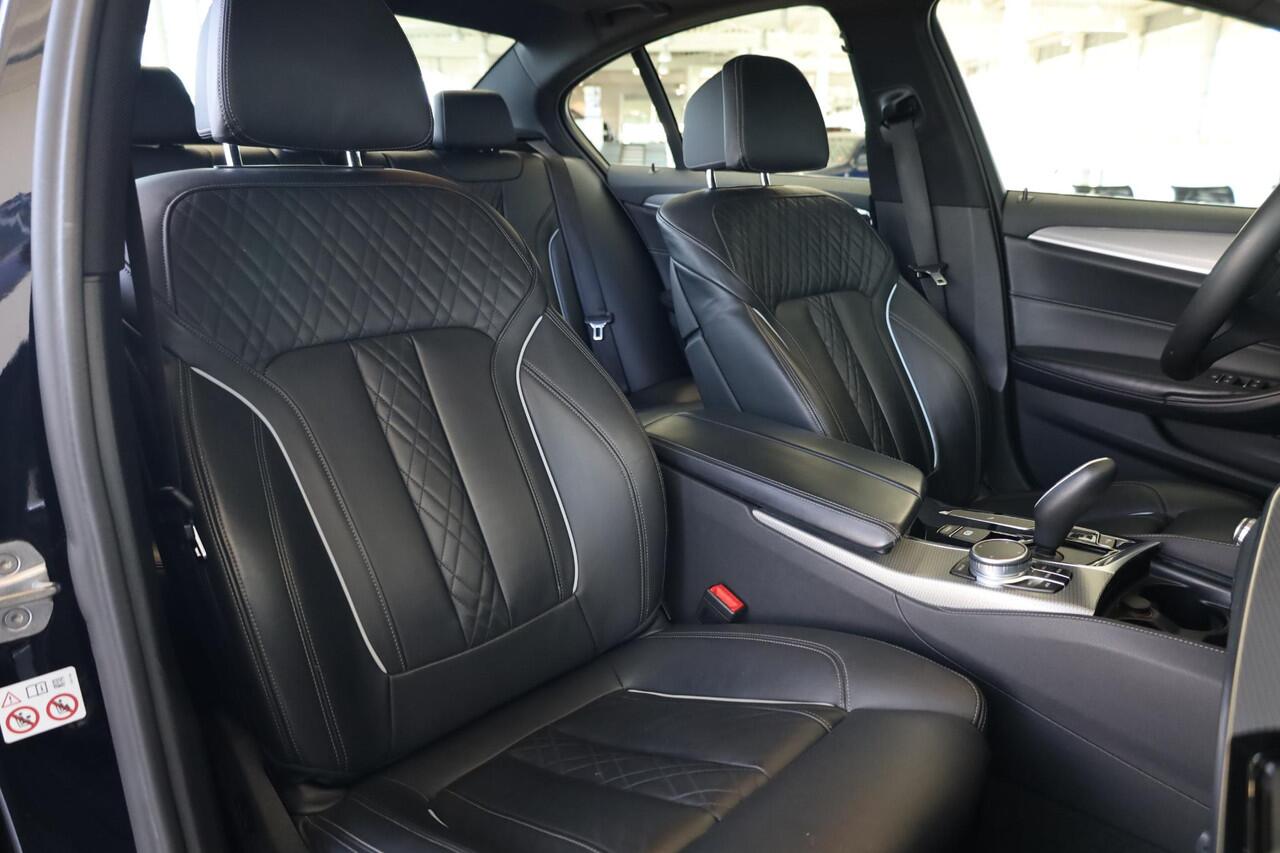 BMW 5-SERIE Sedan 520i | M Sportpakket | Park Assistant Pack | Parking Pack | Audio Media Pack
