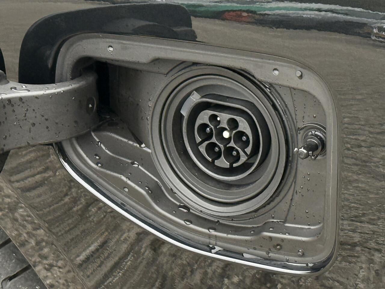 BMW 5-SERIE Touring 530e | M-Sport Pro | 21'' | Panorama | Harman/Kardon | Elek. Trekhaak