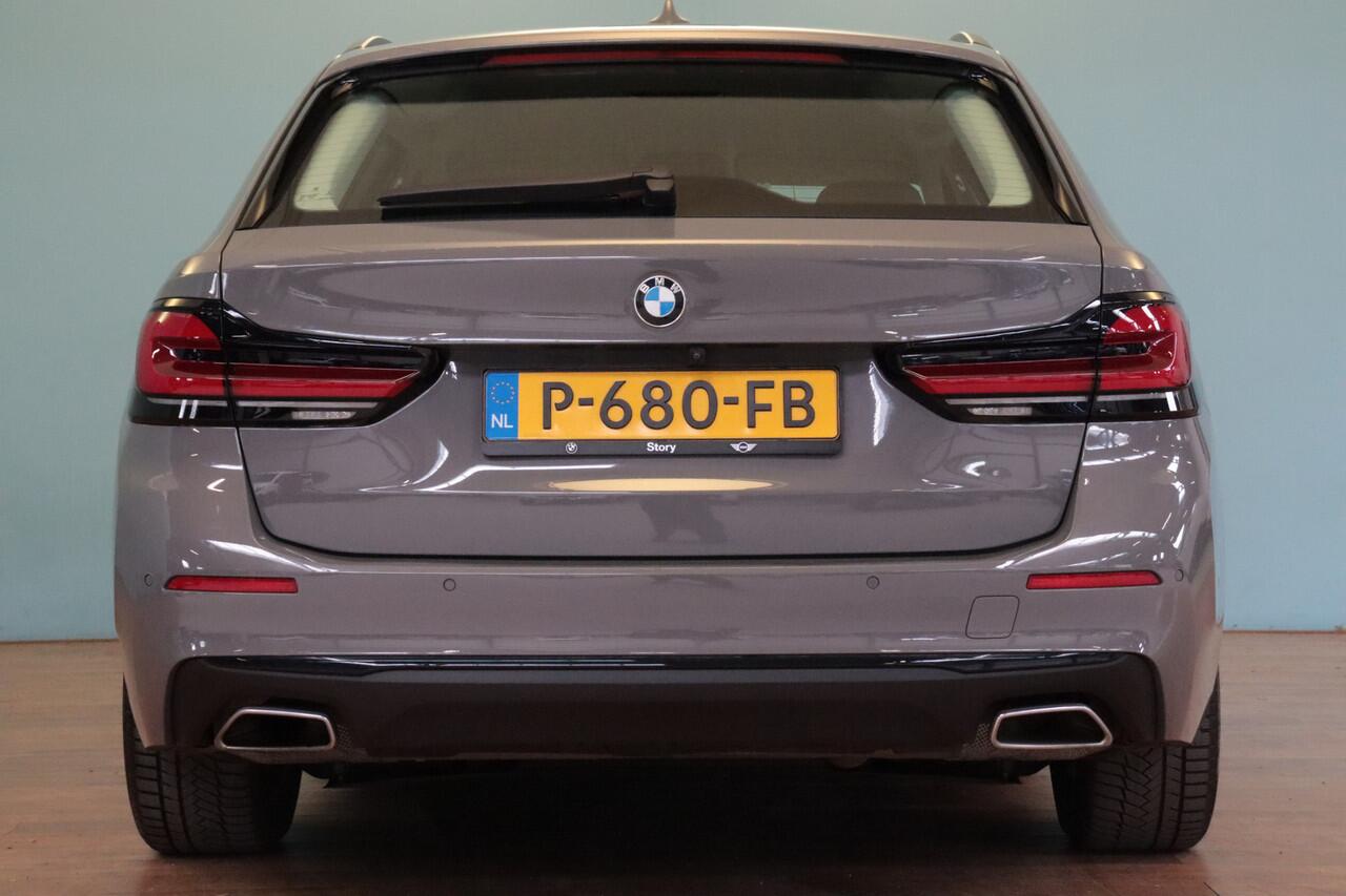 BMW 5-SERIE Touring 520i Business Edition Plus | NAVI | CLIMA | CAMERA + PDC | STOELVERW+GEHEUGEN | LED |