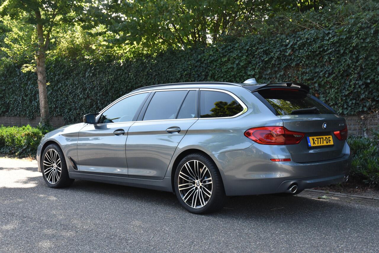 BMW 5-SERIE Touring 520i Executive Edition | CARPLAY | LEDER | ELEK. TREKHAAK