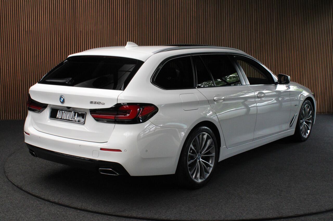 BMW 5-SERIE Touring 530e xDrive Panodak Leder Camera Memory ACC Elektr. achterklep Virtual Carplay LED Stoelverwarming DAB