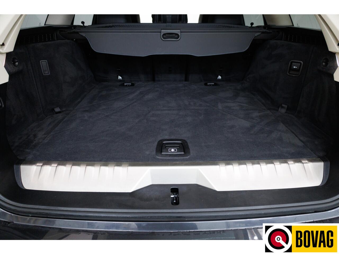 BMW 5-SERIE Touring 530e xDrive M-Sport 293 PK | Laser Led | Leder | Camera | All season | Head-up | Elec. klep PDC V+A, Driving assistant, Adaptive Cruise, Displaysleutel