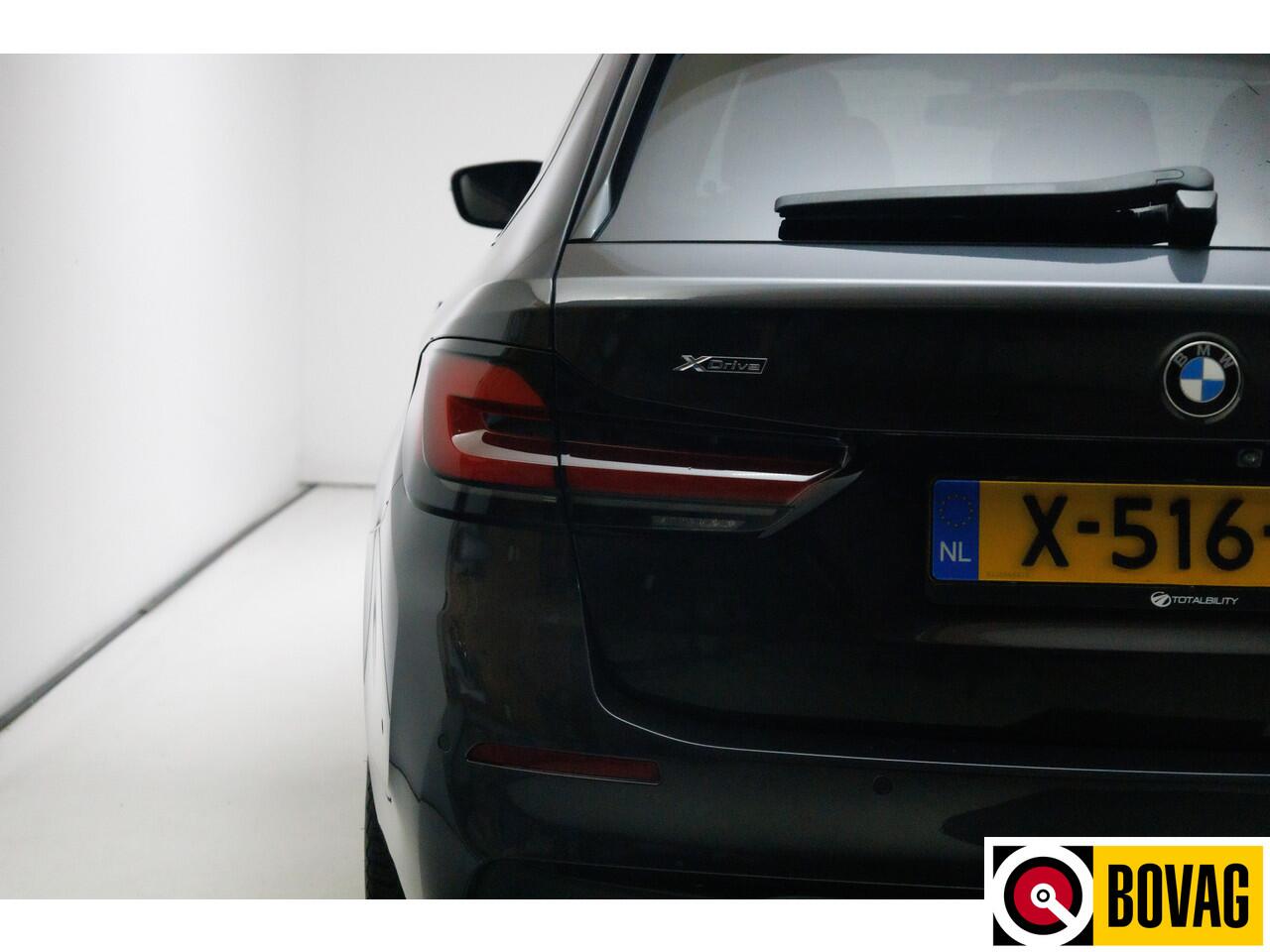 BMW 5-SERIE Touring 530e xDrive M-Sport 293 PK | Laser Led | Leder | Camera | All season | Head-up | Elec. klep PDC V+A, Driving assistant, Adaptive Cruise, Displaysleutel