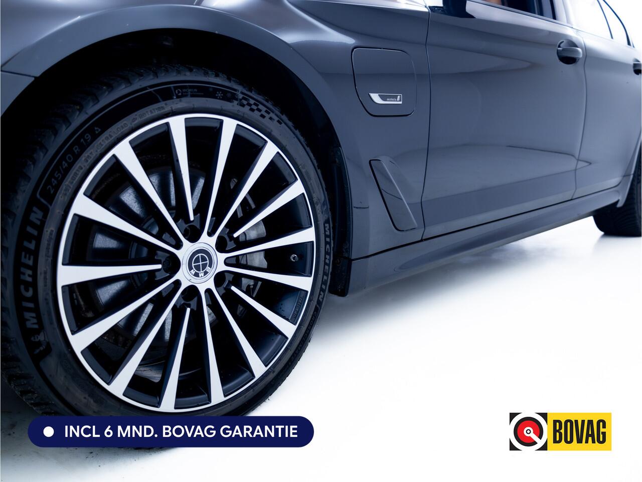 BMW 5-SERIE 545e xDrive High Exec. M-sport Black Edition 394 PK automaat | Open Dak | Trekhaak elec. | 360 Camera, Stoel- en stuurverwarming