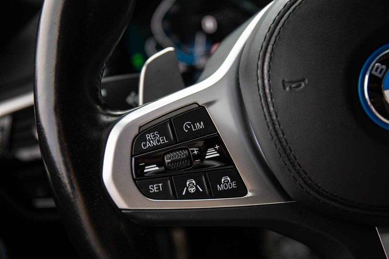 BMW 5-SERIE Touring 530e M-Sport , Panoramadak, Adap. cruise, Harmam/Kardon, Vol!