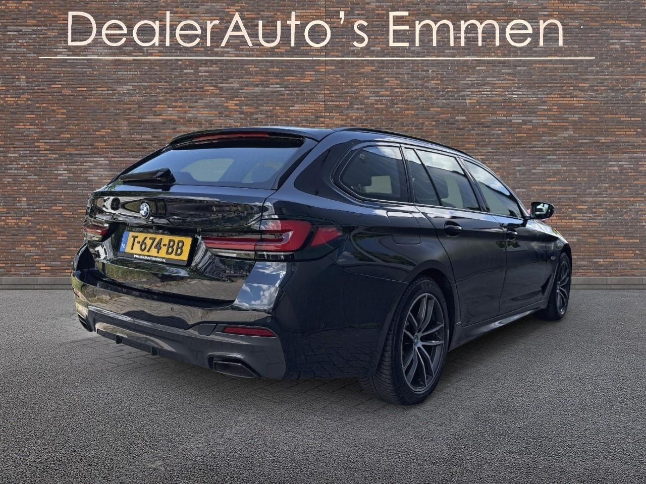 BMW 5-SERIE Touring 530e LEDER SPORTSTOELEN NAVIGATIE CRUISE