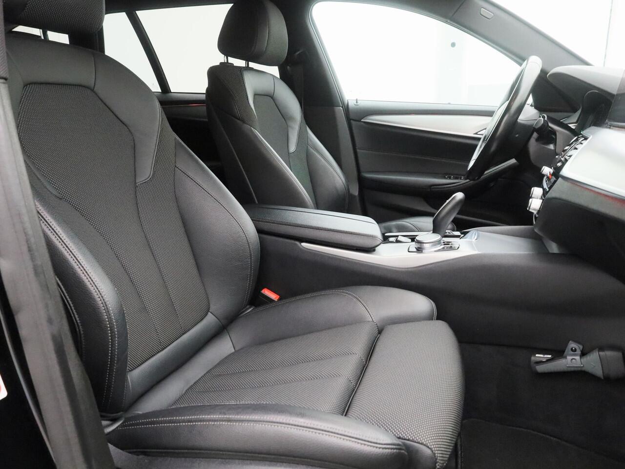 BMW 5-SERIE 520i 184 PK Steptronic8 Touring Executive Edition