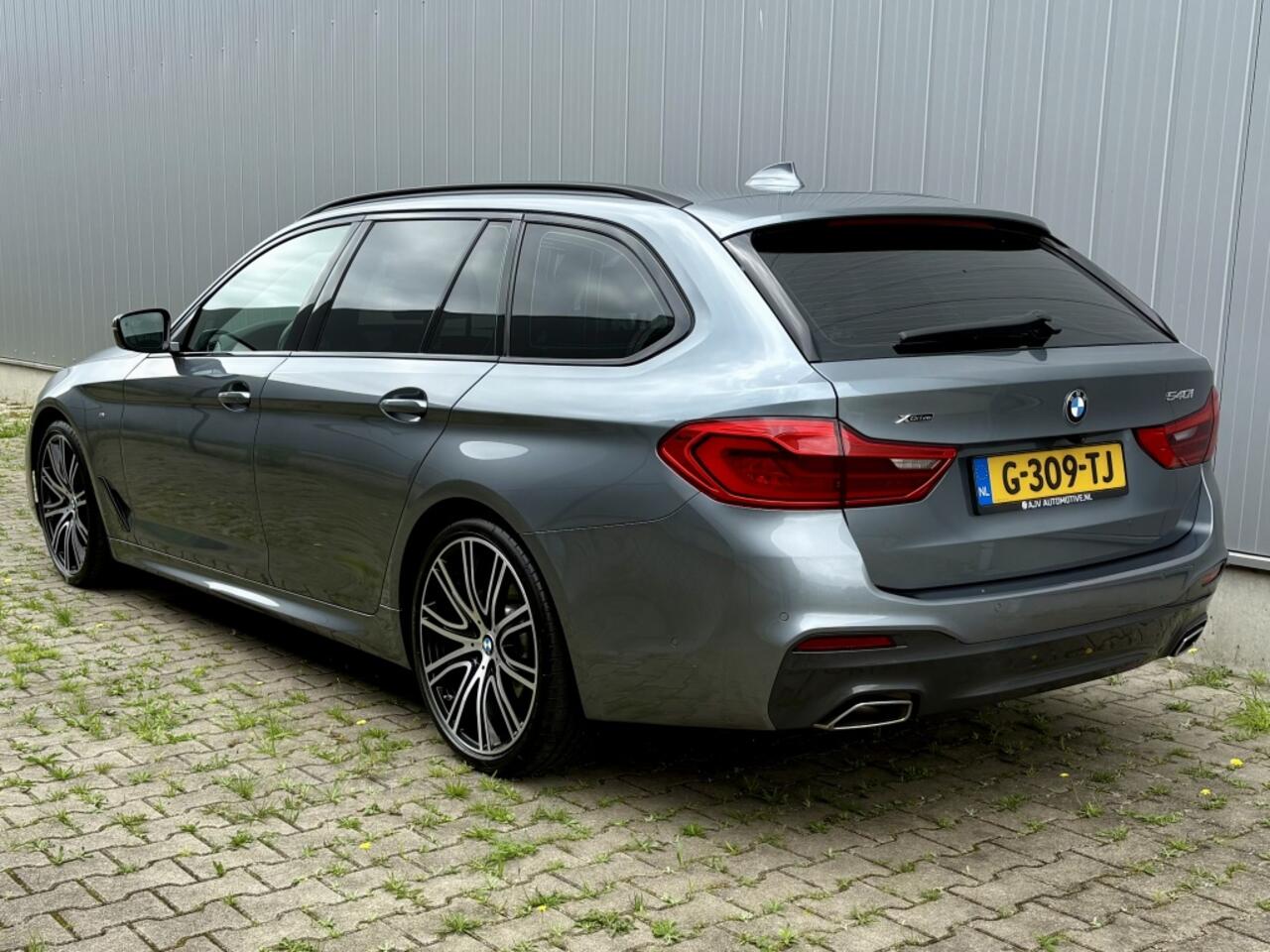 BMW 5-SERIE 540i XDRIVE HIGH EXECUTIVE M-SPORT