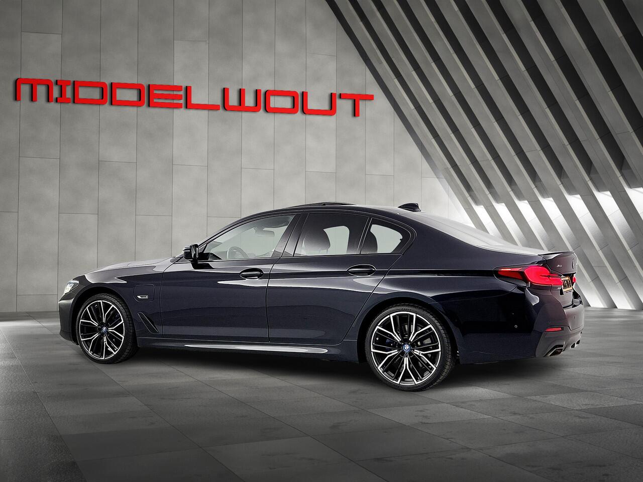 BMW 5-SERIE 545e 6 Cillin 286 PK XDrive M-Sport Schuif-dak/M-Remm/Laser/20LMV