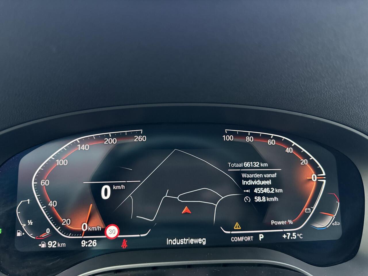 BMW 5-SERIE Touring 520i Comfortzetels/Laser/Org. NL