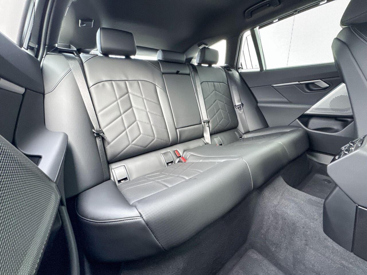 BMW 5-SERIE Touring 530e M Sport | Trekhaak | 19 Inch