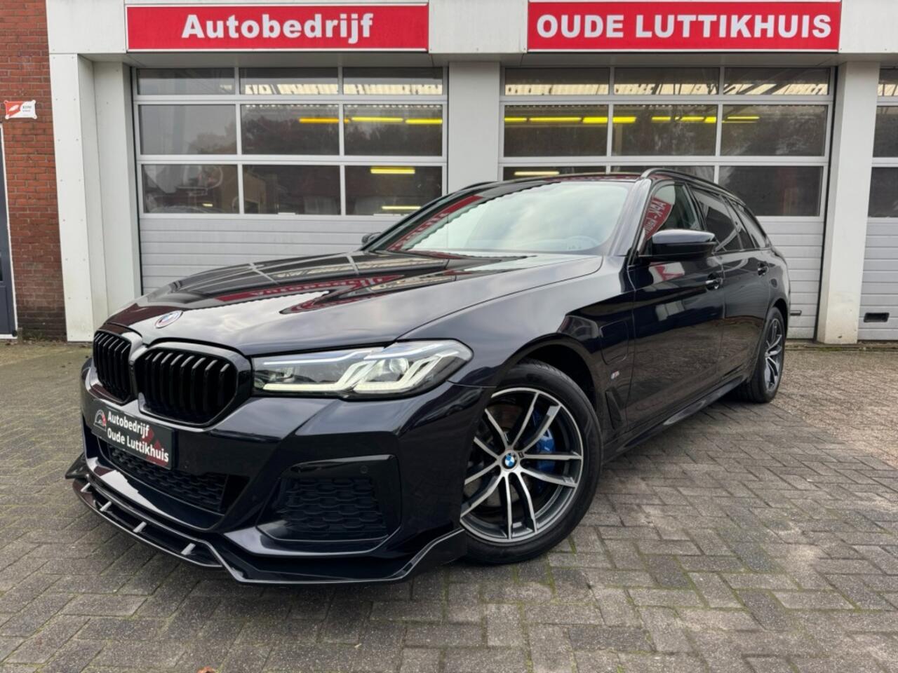 bmw-5-serie-touring-530e-xdrive-m-s