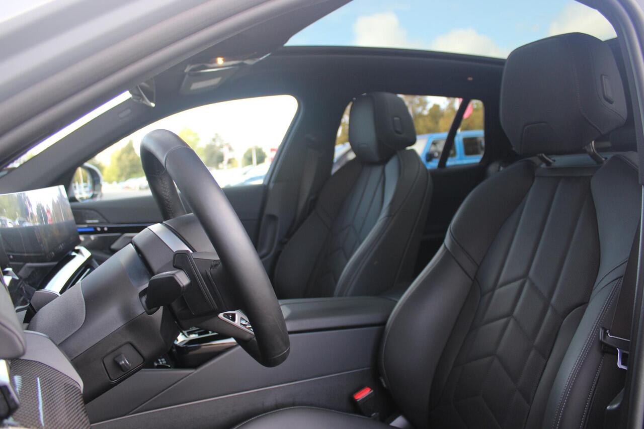 BMW 5-SERIE Touring 520i M-SPORT | PANORAMA DAK | TREKHAAK ELEKTRISCH WEGKLAPBAAR | HARMAN KARDON AUDIO SYSTEM | SHADOW LINE PAKKET | ELEKTRISCH VERSTELBARE VOORSTOELEN MET GEHEUGENFUNCTIE | STOEL VENTILATIE VOOR | STOEL VERWARMING VOOR + ACHTER | 360° CAMERA | DRAAD