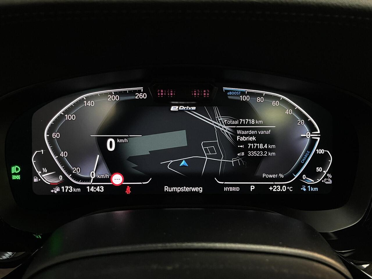 BMW 5-SERIE Touring 530e High Executive M Sport 20"/Soft Close/Active Steering/Panoramadak/Laser LED/Leder/Head-up/Keyless/Stoelverwarming + koeling/Adaptieve cruise/Dodehoek/Camera/Apple Carplay & Android Auto