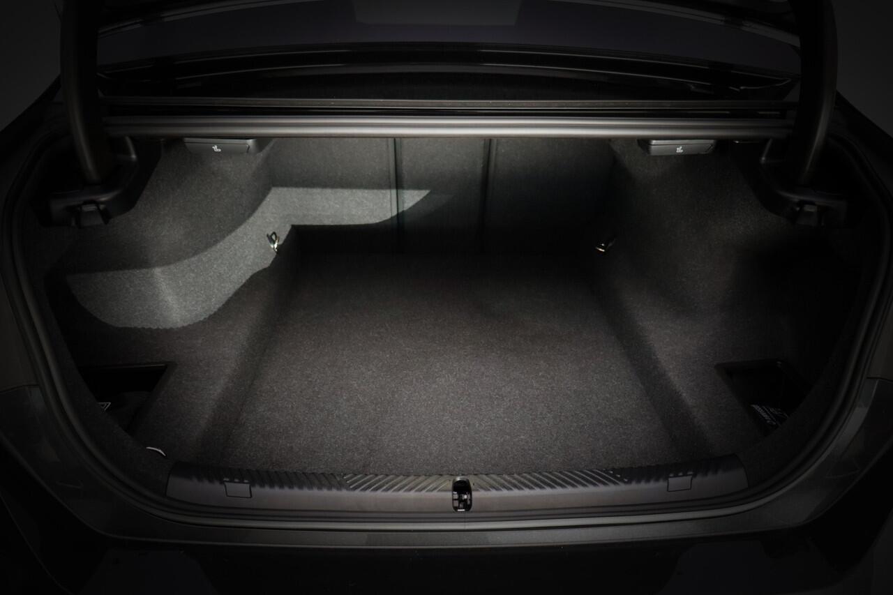 BMW 5-SERIE 550e xDrive FULL.LED | KEYLESS | DODEHOEK | CARPLAY | HEAD-UP | ADAPTIEVE CRUISE | LANE.ASS| ELEK.TREKHAAK