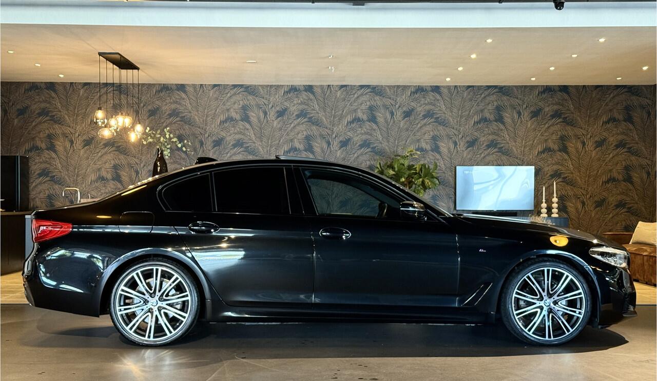 BMW 5-SERIE 520i High Exe I 20" INDIVIDUAL I Nappa I NL Auto