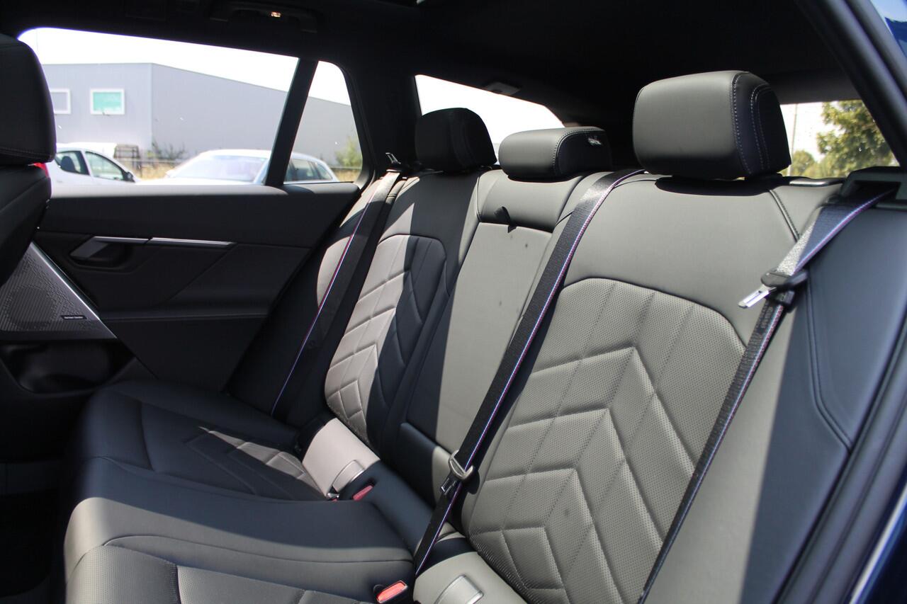 BMW 5-SERIE Touring 530e M Sport Automat / Panoramadak / Trekhaak / Stoelventilatie / Adaptieve LED / Parking Assistant Plus / Comfort Access