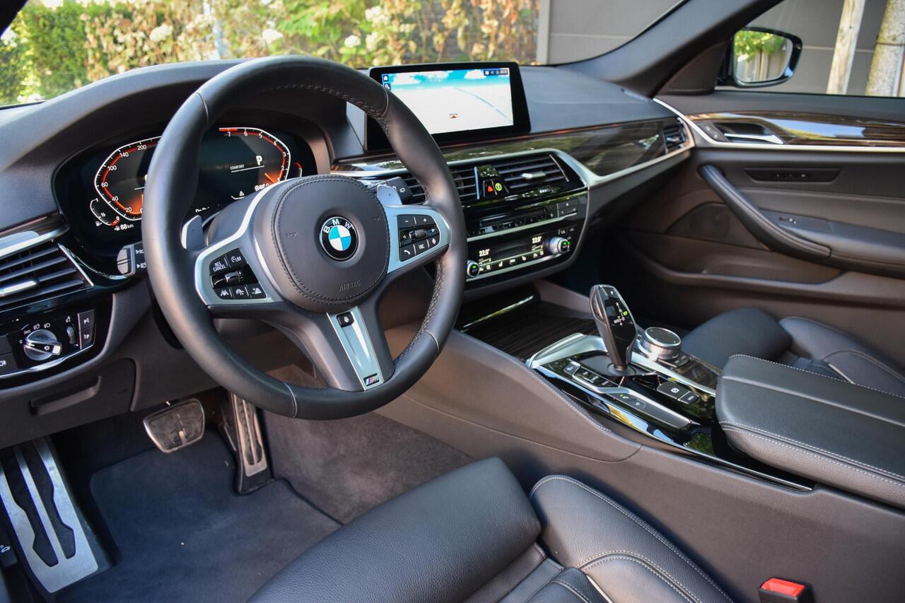 BMW 5-SERIE Touring 540i xDrive High Executive