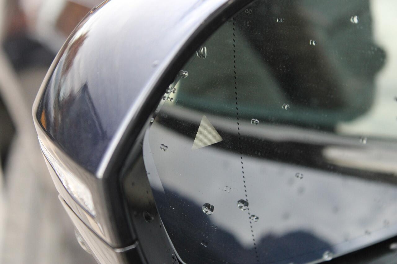 BMW 5-SERIE 530e M Sport Automaat / Panoramadak / Stoelventilatie / Comfort Access / M Sportonderstel / Adaptieve LED / Parking Assistant Plus / Harman-Kardon