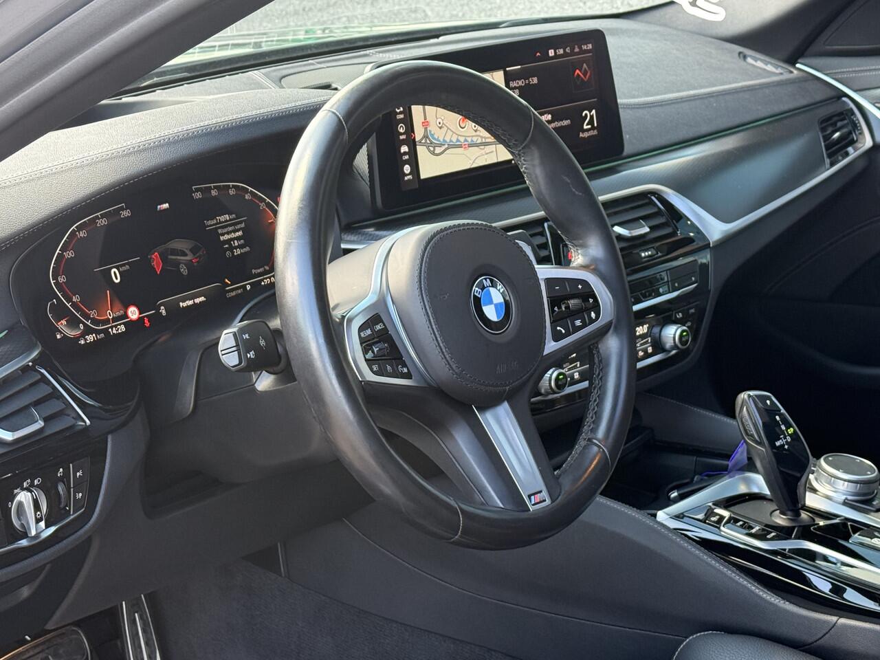 BMW 5-SERIE Touring 530i High Executive M-Sport | Pano | Headup | Laser