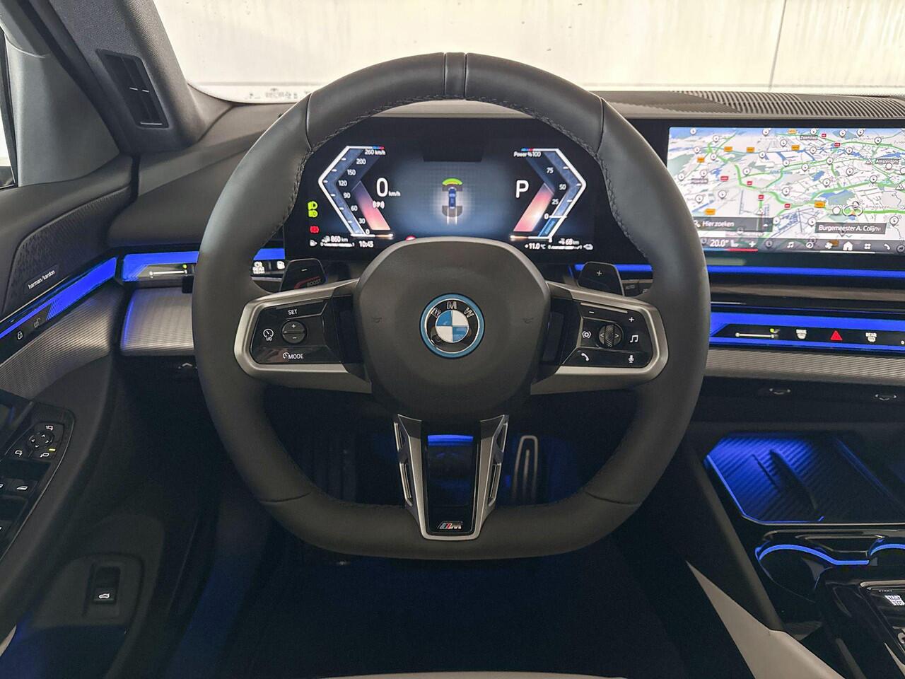 BMW 5-SERIE Touring 530e | M Sportpakket | Innovation Pack | Travel Pack | Comfort Pack | Trekhaak