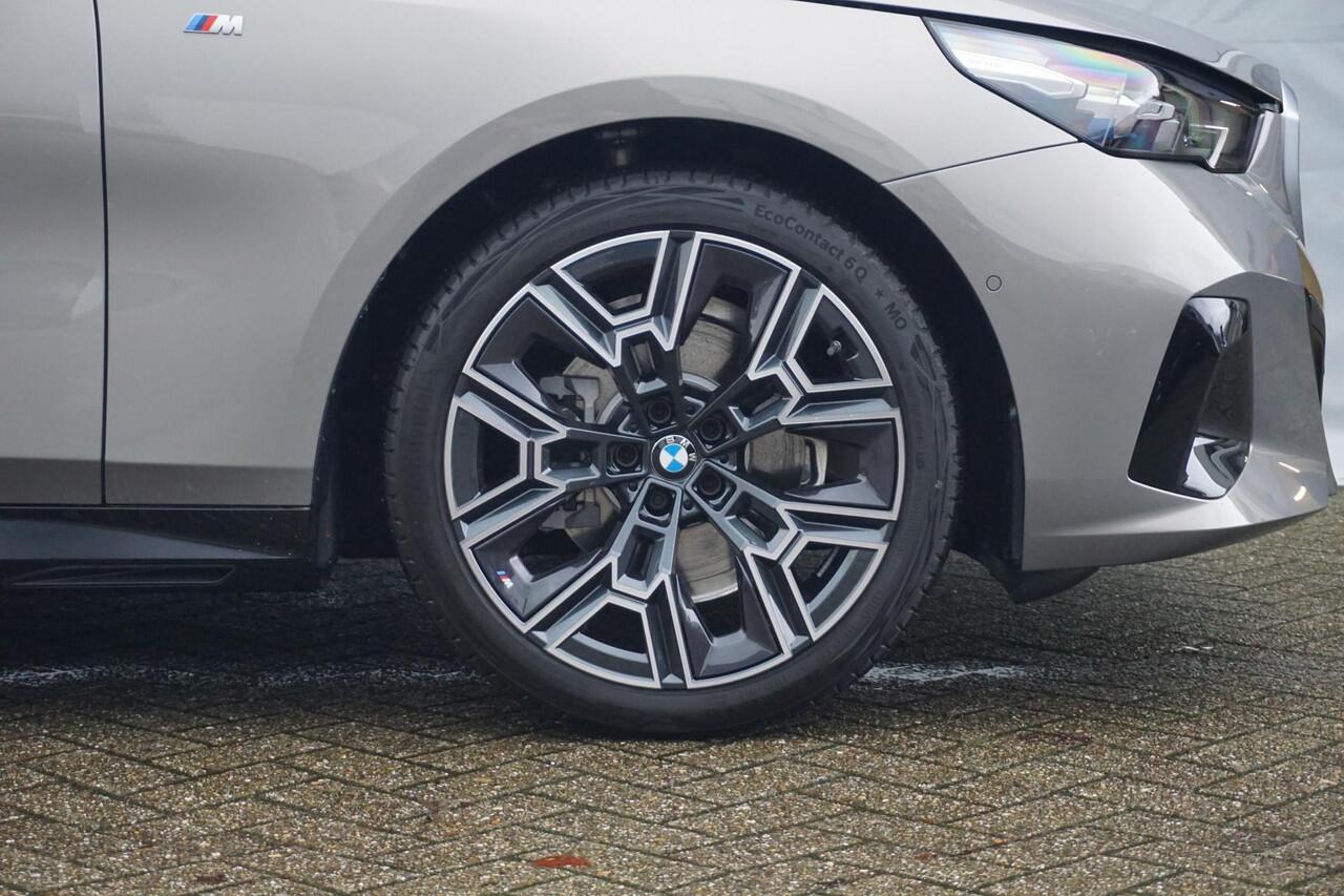 BMW 5-SERIE Sedan 520i | M Sportpakket | Equipment Pack Professional | Travel Pack | Comfort Pack | Ekris Selection