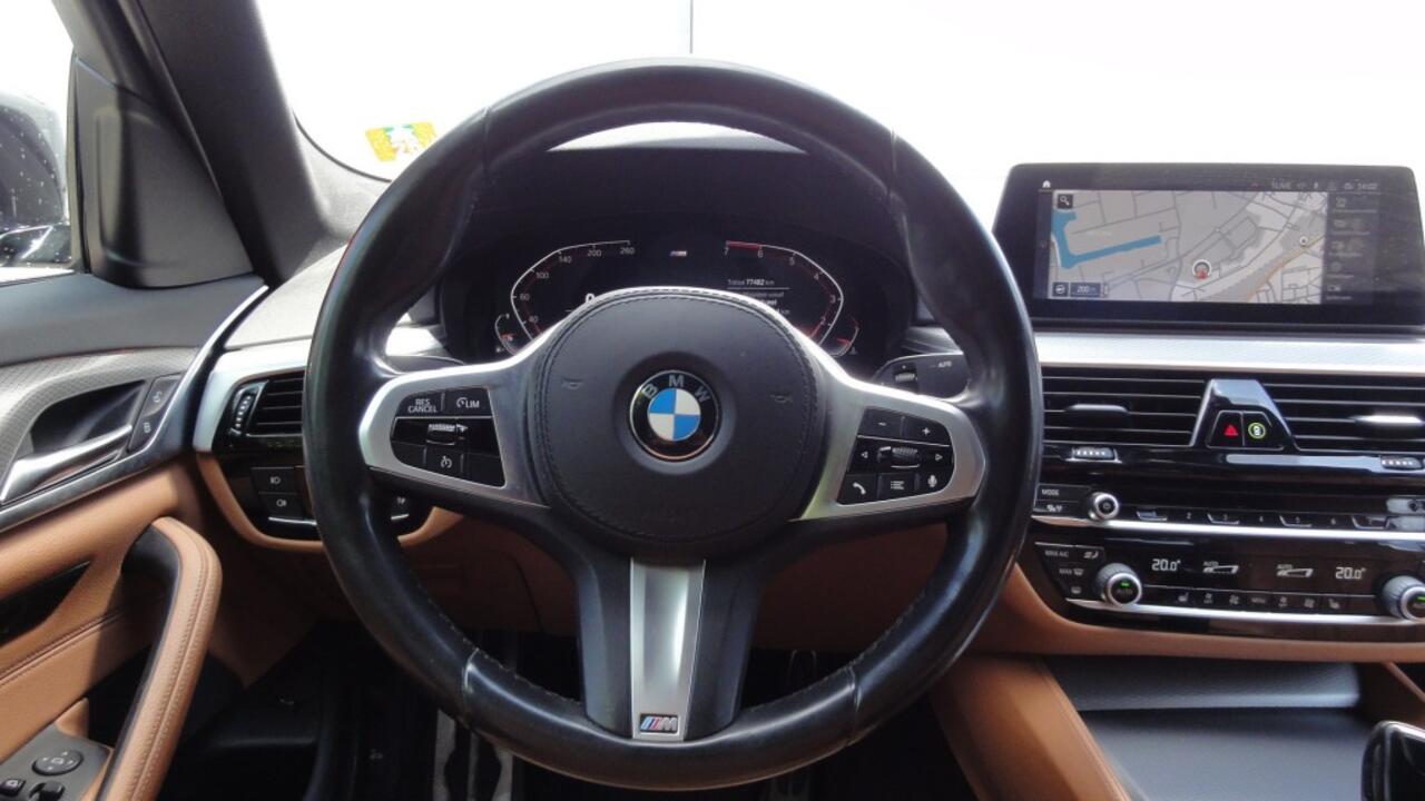 BMW 5-SERIE 520i High Executive. M-Pakket.