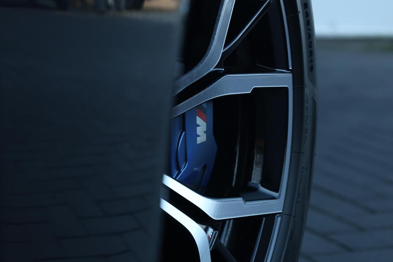 BMW 5-SERIE Touring 540i xDrive M-Sportpakket / Harman Kardon / Panoramadak / Laserlicht / Head Up Display / Comfort Access /