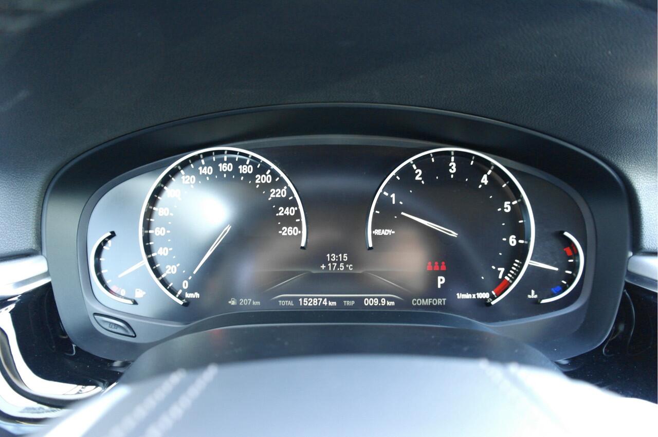 BMW 5-SERIE 520i High Executive Edition | Leder | Cruise | 20'' | Clima | Navi