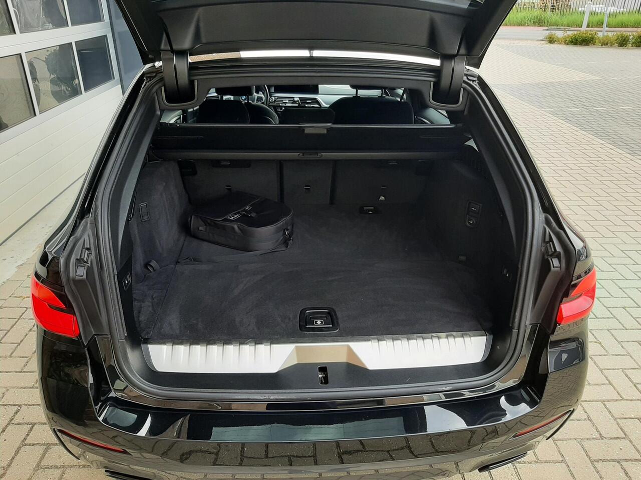 BMW 5-SERIE Touring 530e High Executive M pakket trekhaak