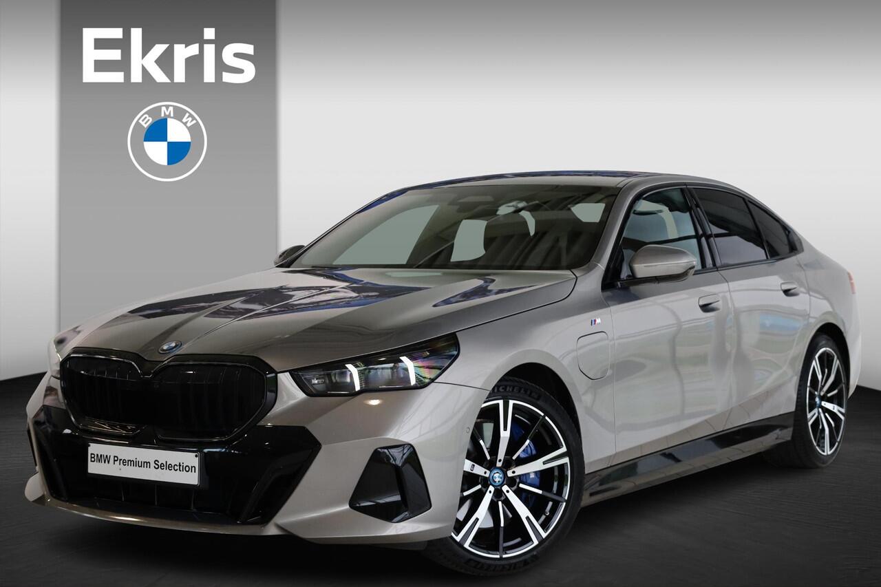 BMW 5-SERIE Sedan 550e xDrive M Sportpakket Pro | Innovation Pack | Travel Pack | Comfort Pack | Adaptief onderstel professional | Driving Assistant Professional | Bowers & Wilkins