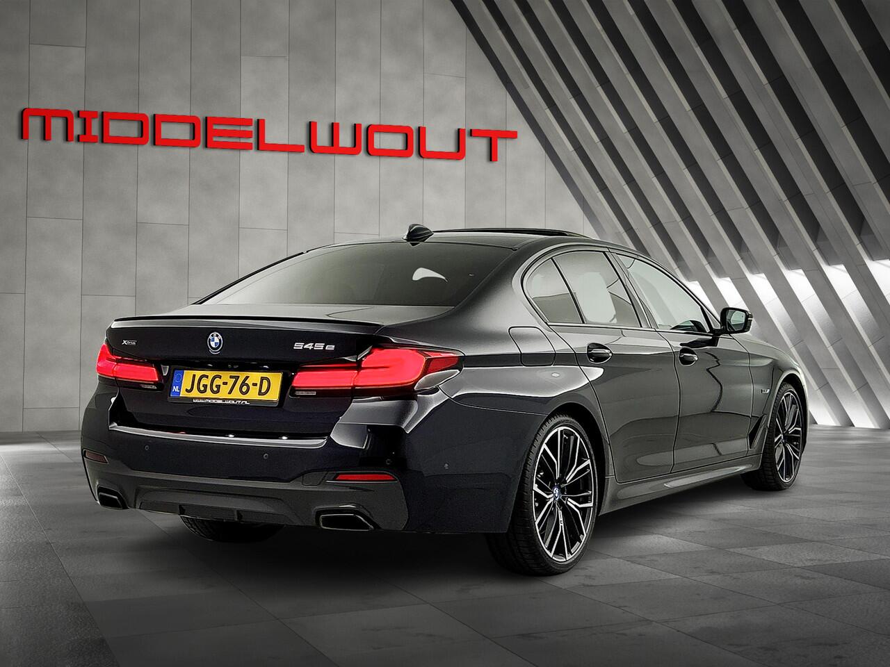 BMW 5-SERIE 545e 6 Cillin 286 PK XDrive M-Sport Schuif-dak/M-Remm/Laser/20LMV