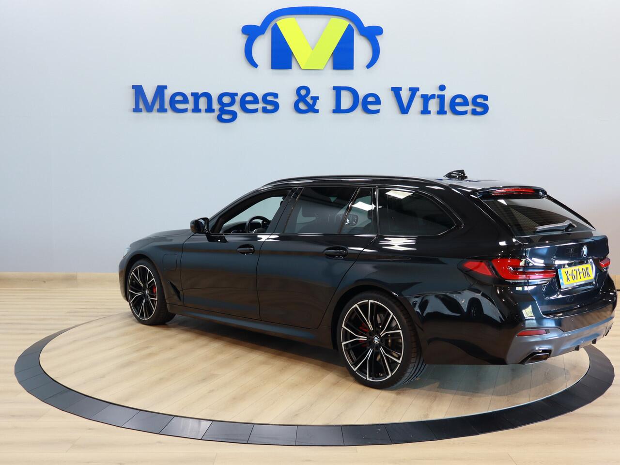 BMW 5-SERIE Touring 530e Business Edition Plus M Sport | Airco ECC | Laser | Memory | Virtual | Camera | Sfeer | Apple Carplay | Isofix | NAP