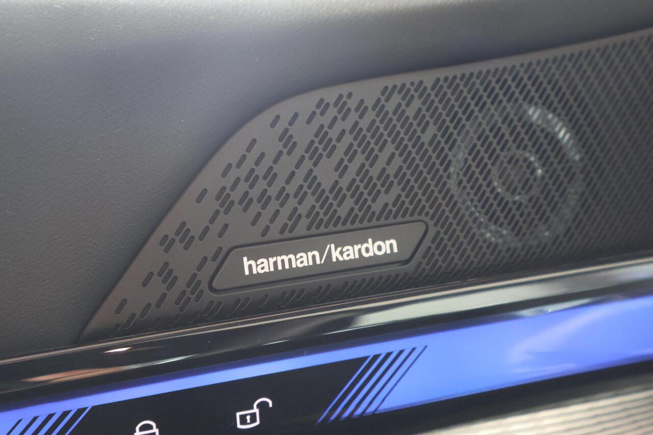 BMW 5-SERIE 520i | M Sportpakket | Innovation Pack | Voorstoelen Verwarmd