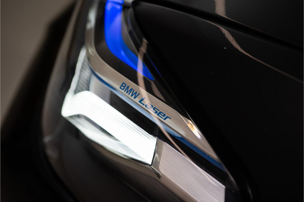 BMW 5-SERIE 530e High Executive M-Sport 300PK | Laser | Pano | Leder | Sfeer | 12 MND Garantie