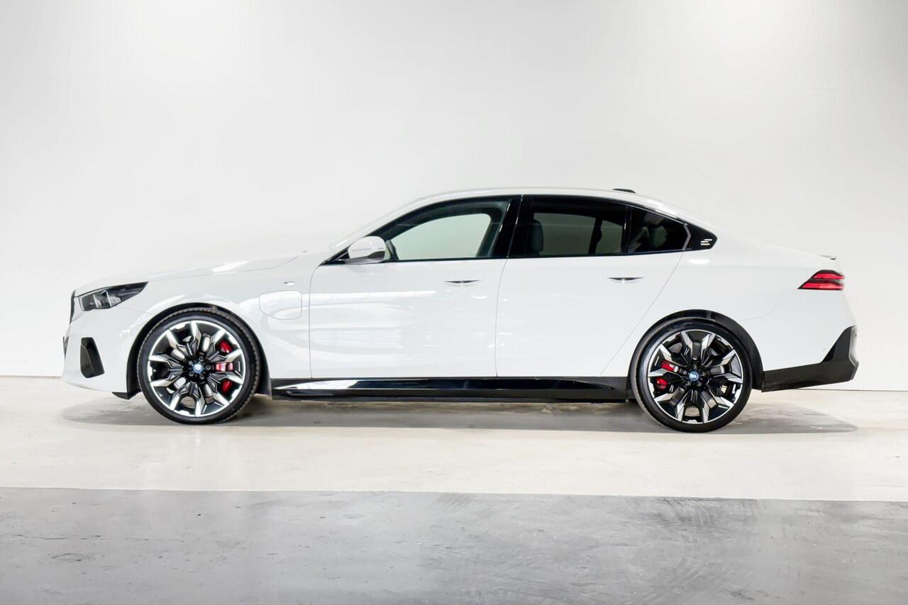 BMW 5-SERIE Sedan 550e xDrive Innovation Pack M Sportpakket Pro Aut.