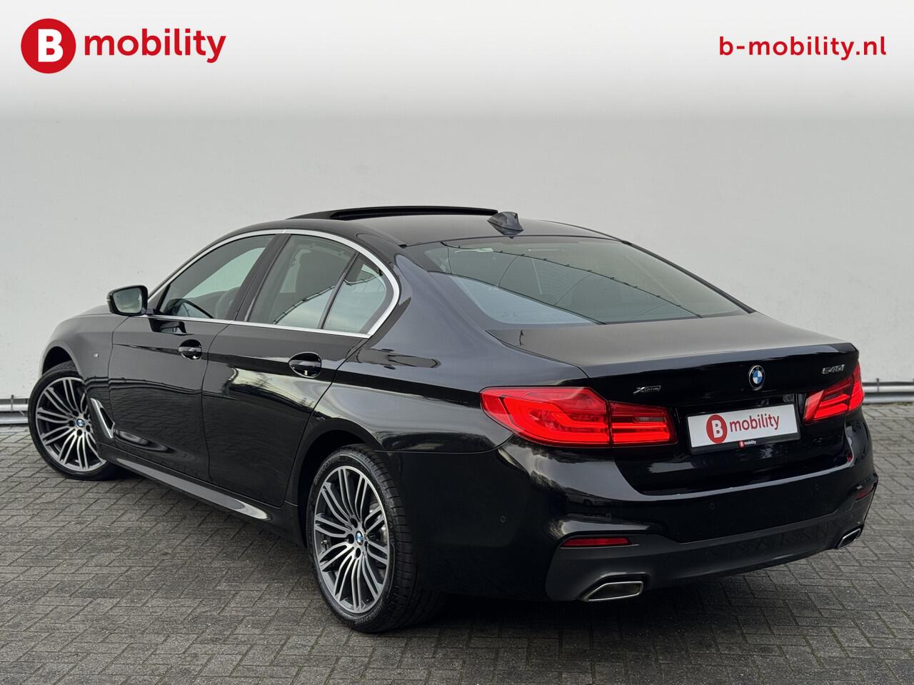 BMW 5-SERIE 540i xDrive High Executive Schuif/Kanteldak Trekhaak | Driving Assistant Plus | Head-Up Display | Parking Assistant Plus | Stuur/Stoel+Achterbankverwarming | Comfortstoelen