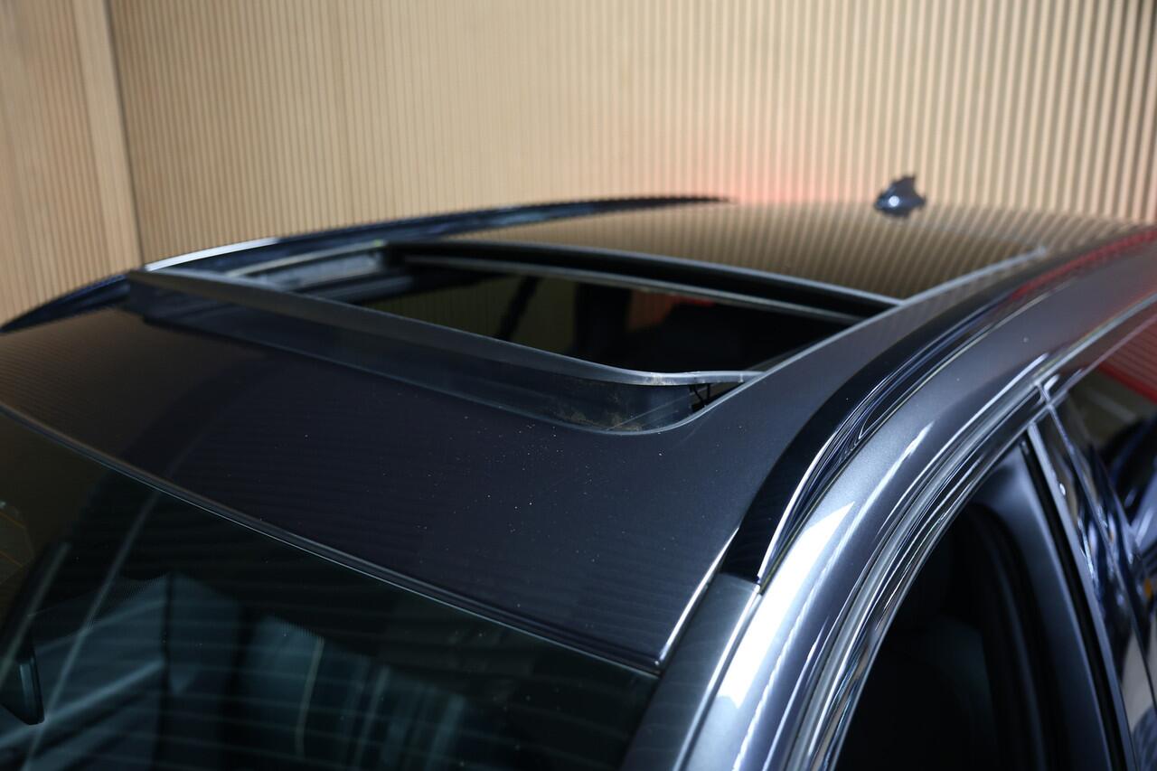 BMW 5-SERIE Touring 530i xDrive M-Sport PANO HUD ACC CAM AMBIENT TRKH '21