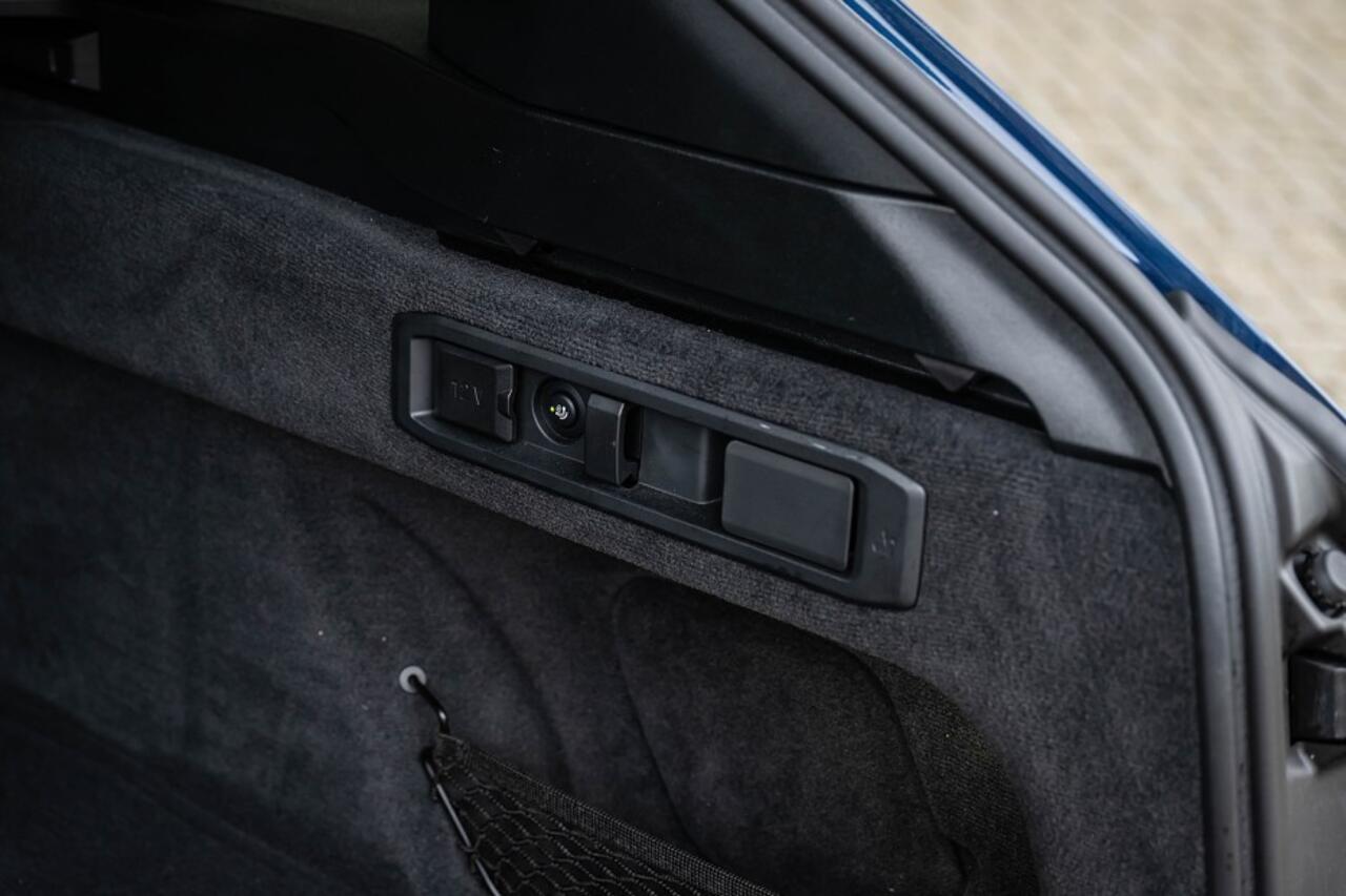 BMW 5-SERIE 530e xDrive M Sport Pro | Driving Ass. Prof. | Harman/Kardon | Keyless | Camera | Trekhaak | 20' Inch |