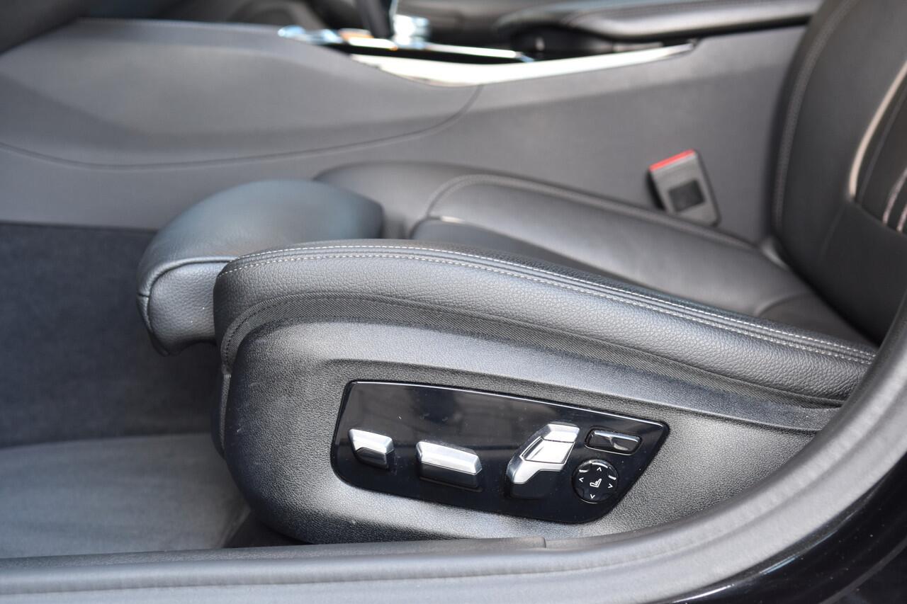 BMW 5-SERIE 540i xDrive High Executive * Comfortstoelen * M-Sportpakket * 1e Eigenaar * Dealeronderhouden *