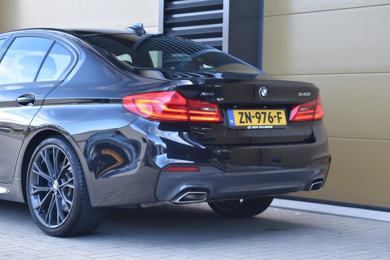 BMW 5-SERIE 540i xDrive High Executive * Comfortstoelen * M-Sportpakket * 1e Eigenaar * Dealeronderhouden *